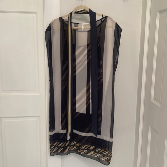 Max and Cleo dress two in one. Size M - Picture 1 of 5